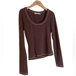 Lush Heather Berry Size M Scoop Neck Junior Long Sleeve Shirt